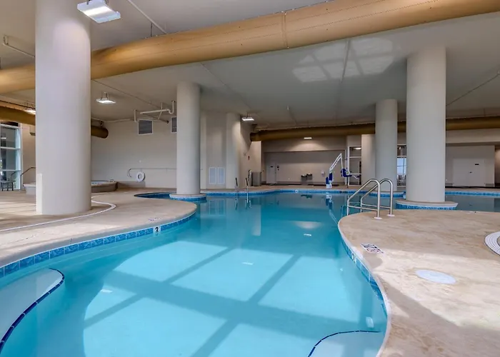 Phoenix Gulf Towers 1007 Apartment *
